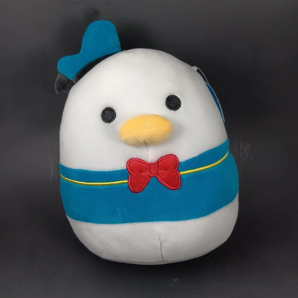 New With Tags Disney Donald Duck Squishmallow 7